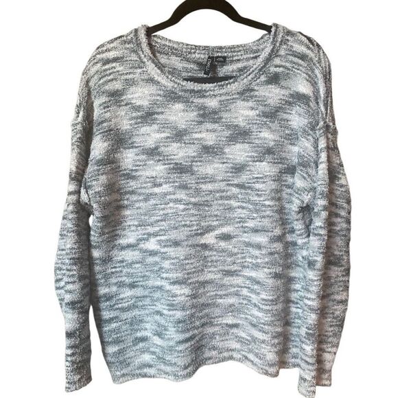 ETHYL Long Sleeve Gray/White Patterned Pullover Knit Sweater. Size Large - Picture 1 of 6